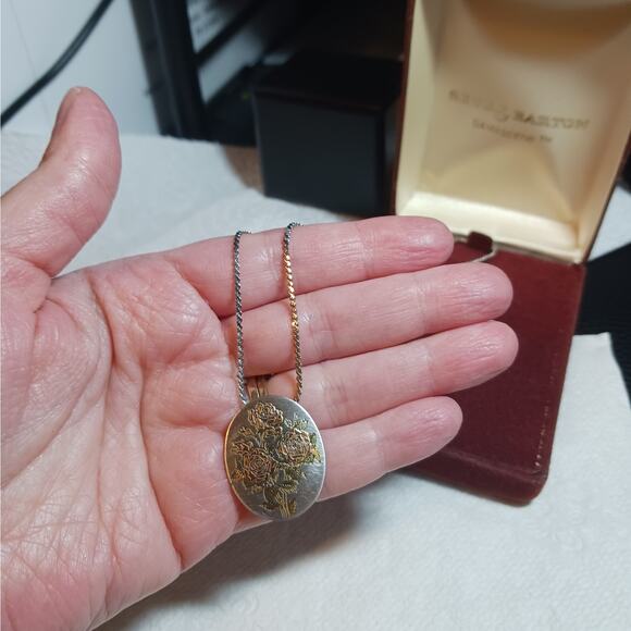 Vintage 1960s Reed & Barton Damascene Floral Necklace NWT - Picture 6 of 6